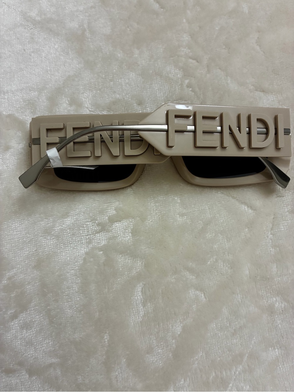 NWT Fendi Fendigraphy 51mm Sunglasses. $520 retail. Unisex - Picture 2 of 10